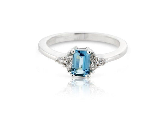 Aquamarine And Diamond White Gold Dress Ring