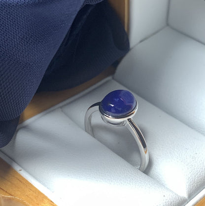 Blue lapis lazuli oval white gold ladies ring