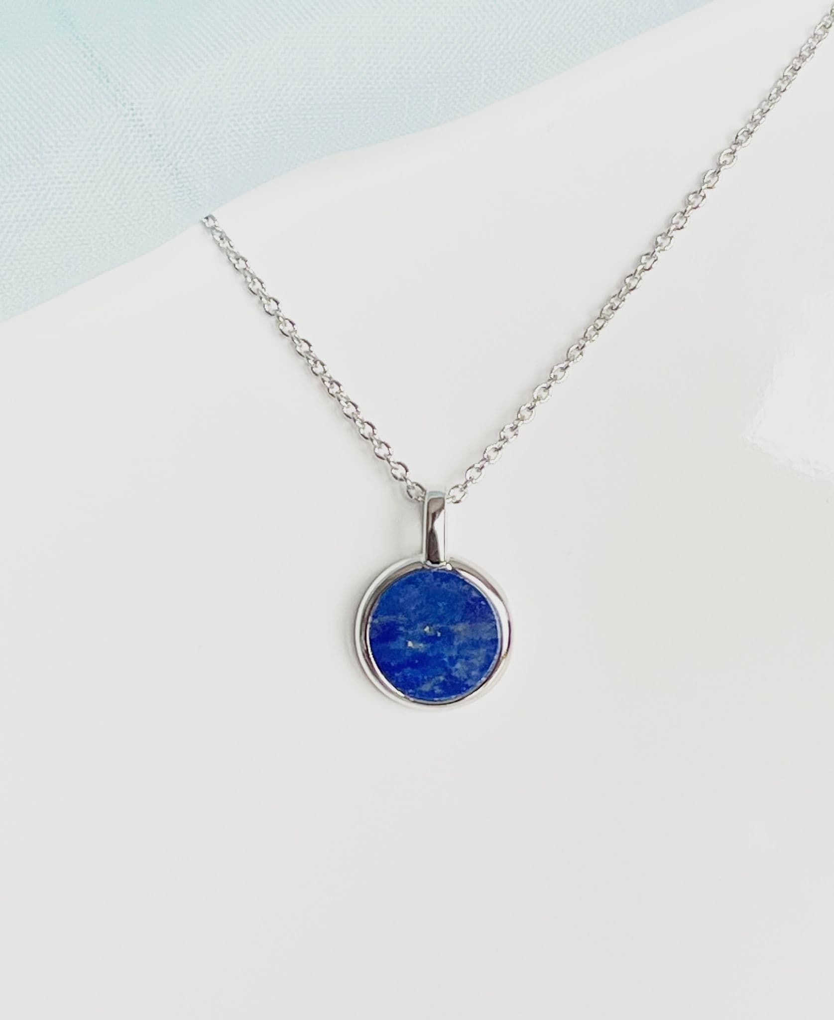 Blue lapis lazuli round sterling silver necklace circle