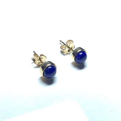 Blue lapis lazuli yellow gold round stud earrings