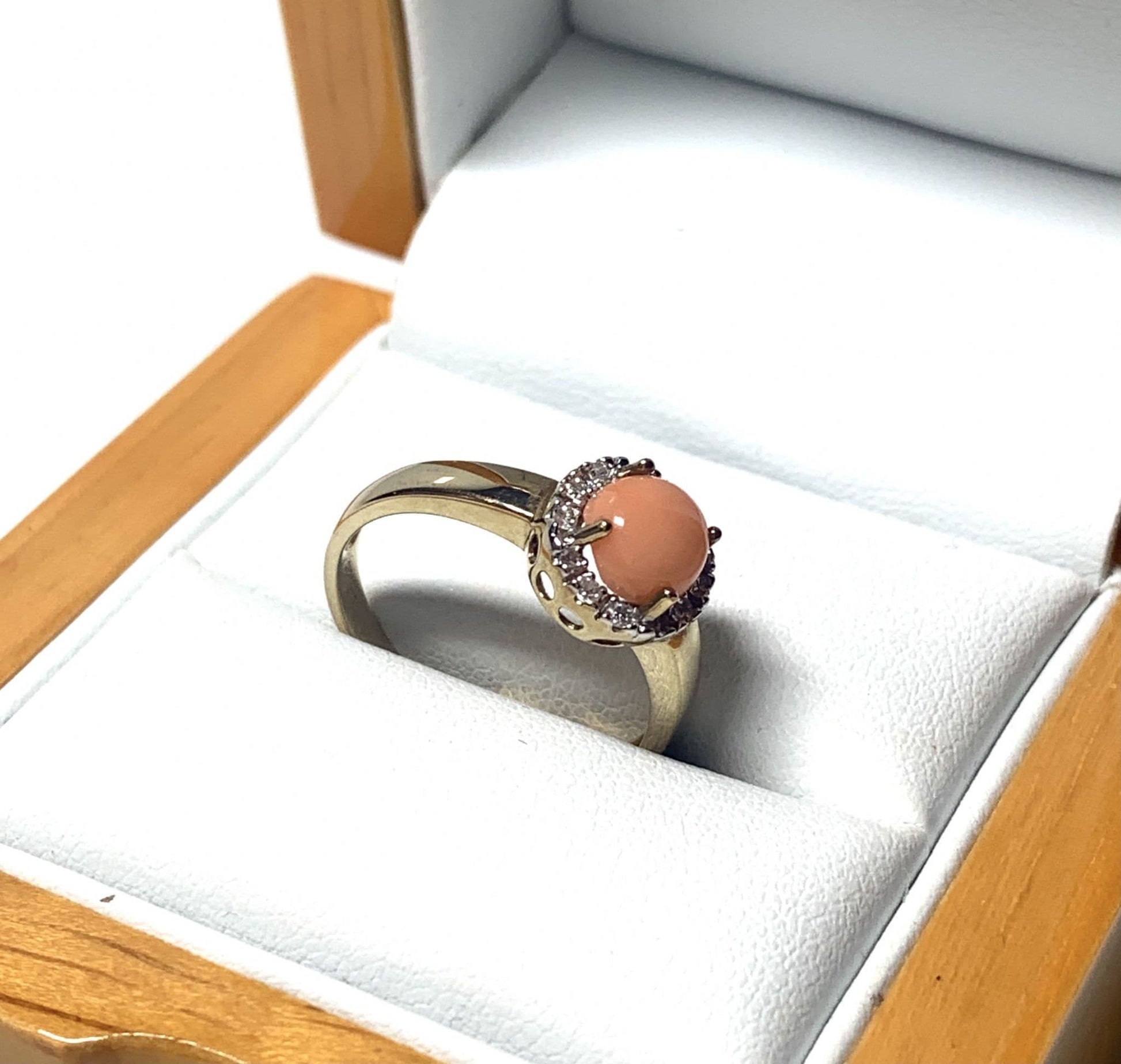 Coral and diamond yellow gold round cluster ring