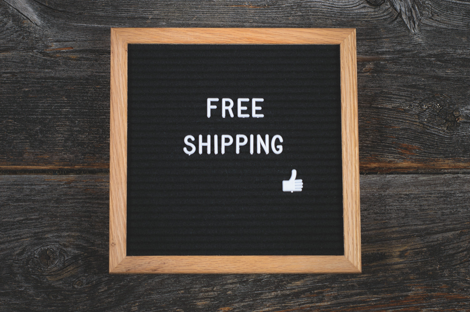 Free shipping logo