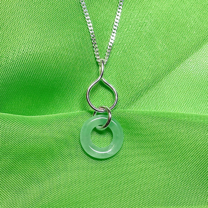 Green Jade Silver Round Necklace