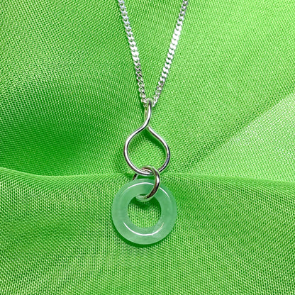 Green Jade Silver Round Necklace