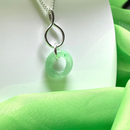 Green Jade Silver Round Necklace