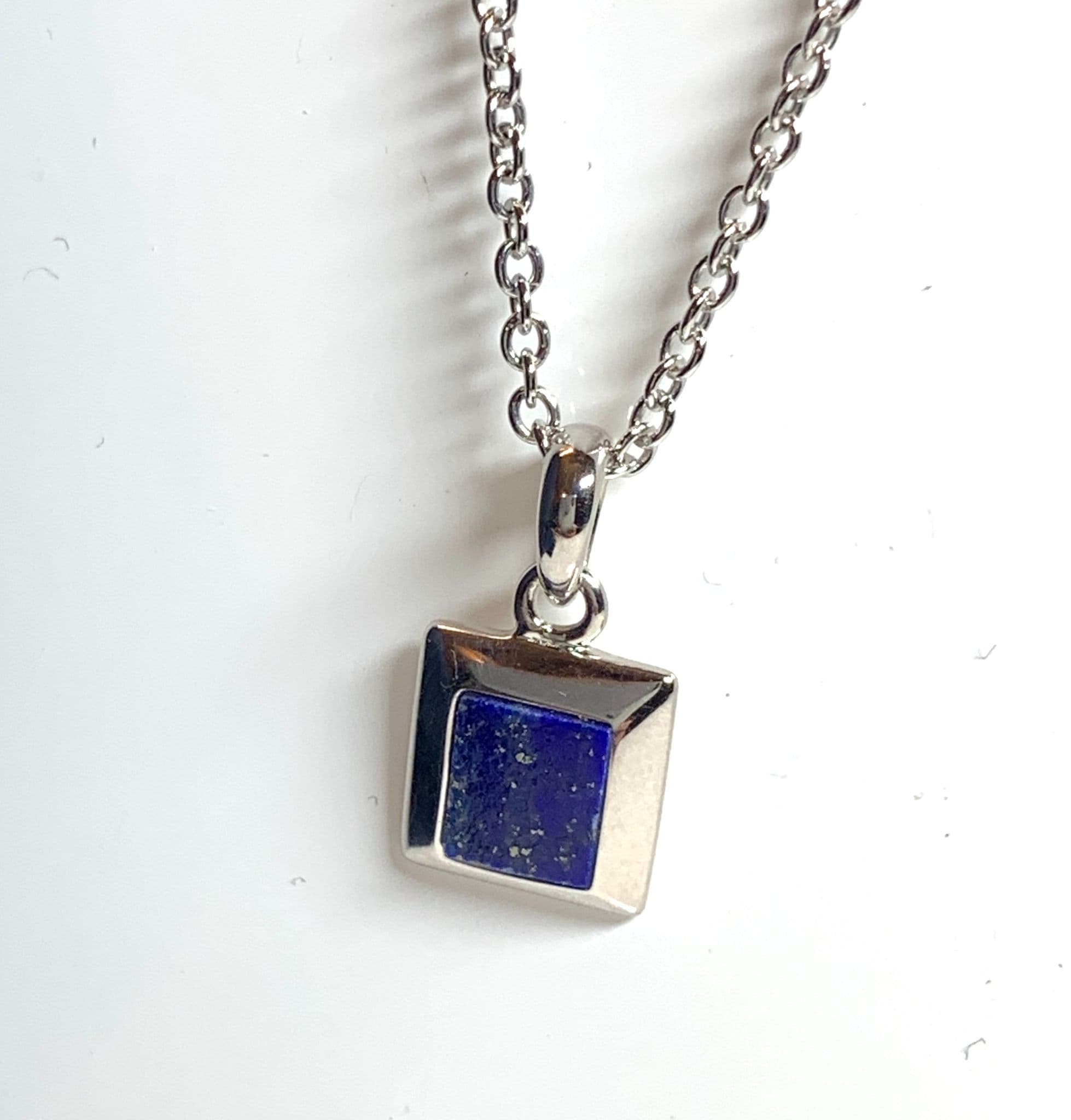 Blue Lapis Lazuli Unisex Crystal Chip Single Size Bracelet | Stretch  Bracelets