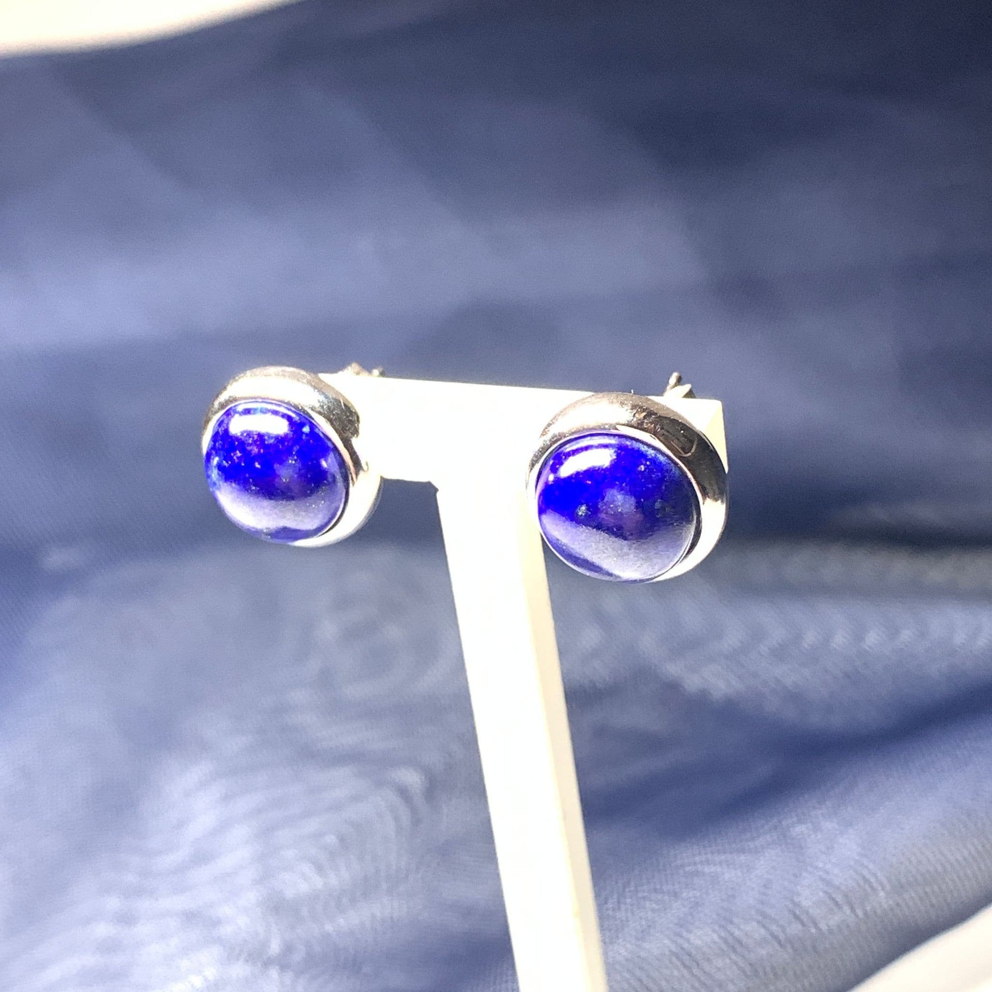 Large round blue lapis lazuli white gold stud earrings