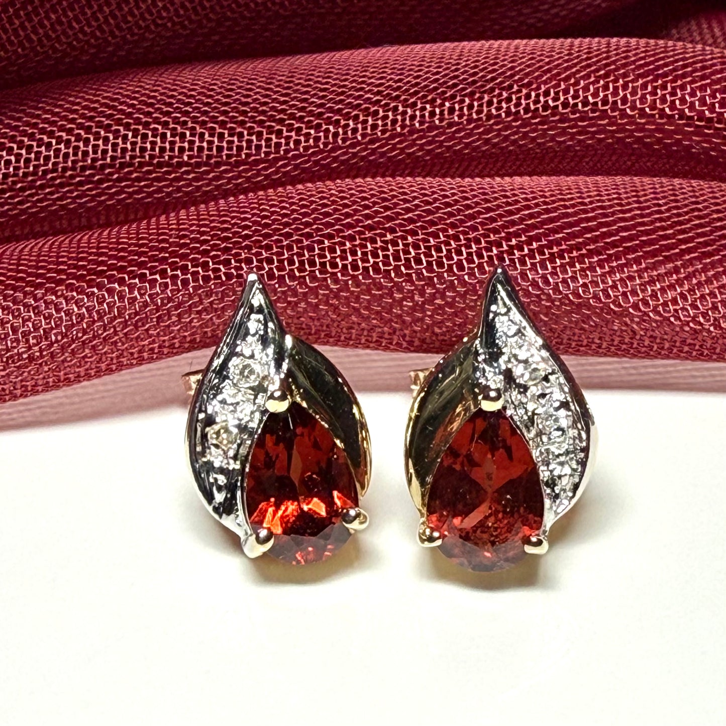 Real garnet and real diamond stud earrings pear shaped yellow gold teardrop
