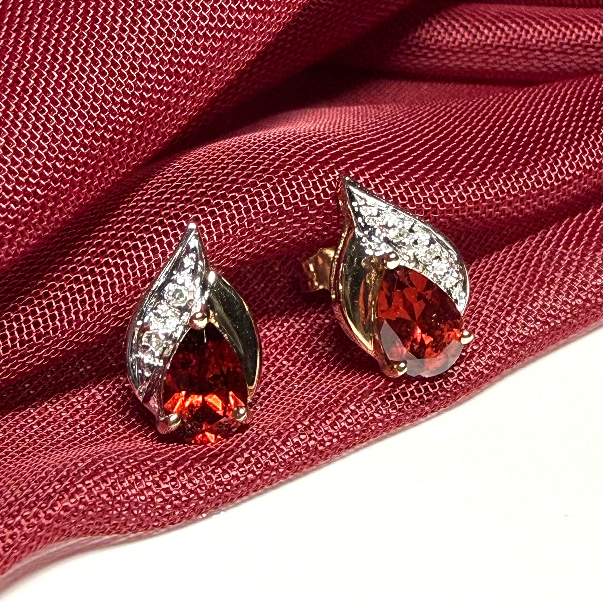 Real garnet and real diamond stud earrings pear shaped yellow gold teardrop
