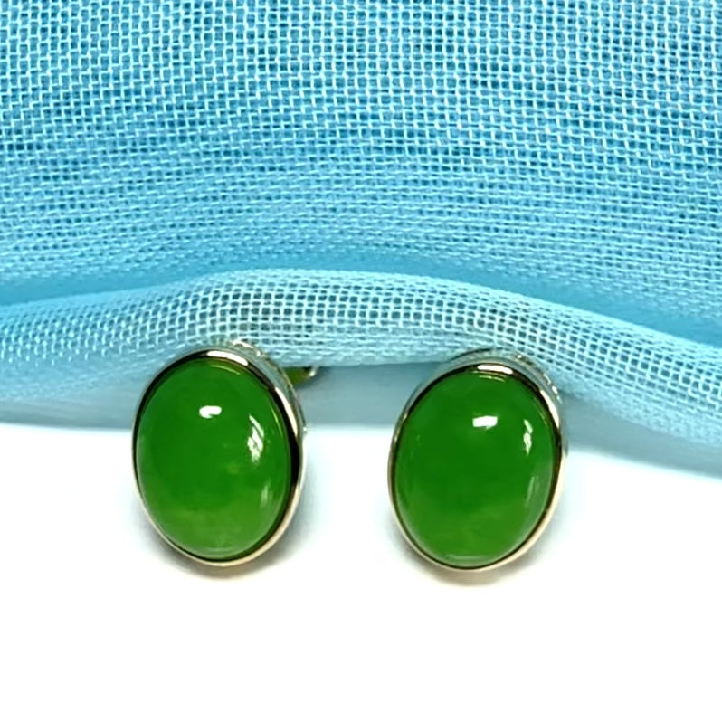 Real Green jade yellow gold oval stud earrings