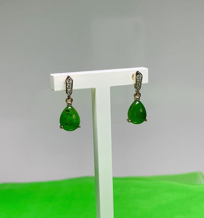 Green pear teardrop real jade and diamond yellow gold drop earrings