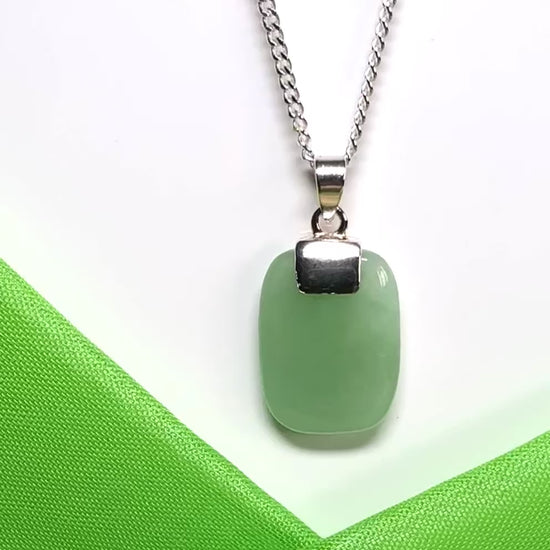 Real green jade necklace cushion shaped silver
