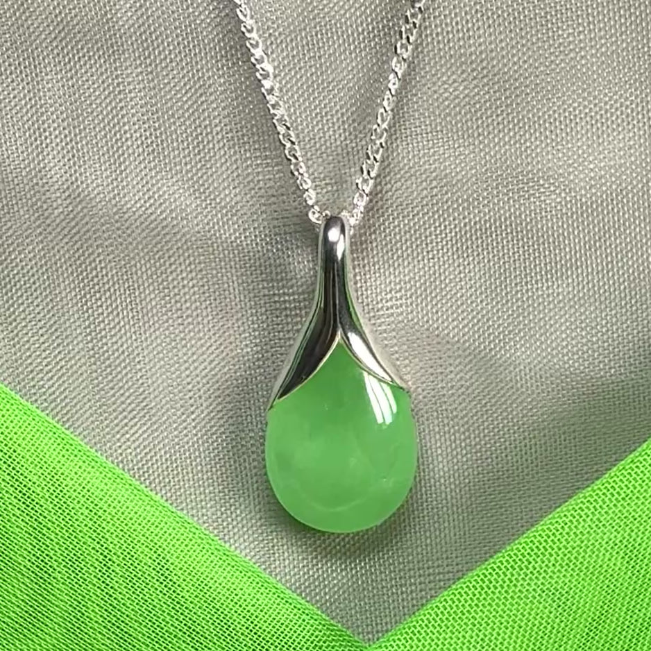 Green Jade Tear Drop Silver Pear Shaped Necklace Pendant