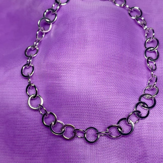 Ladies polished round link sterling silver bracelet