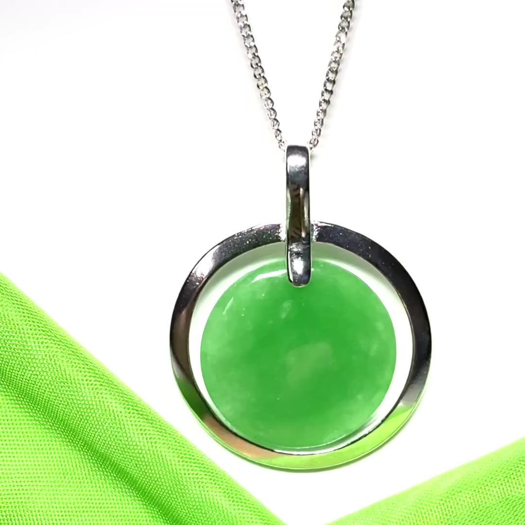 Large necklace sterling silver round shaped green real jade halo styled pendant with chain