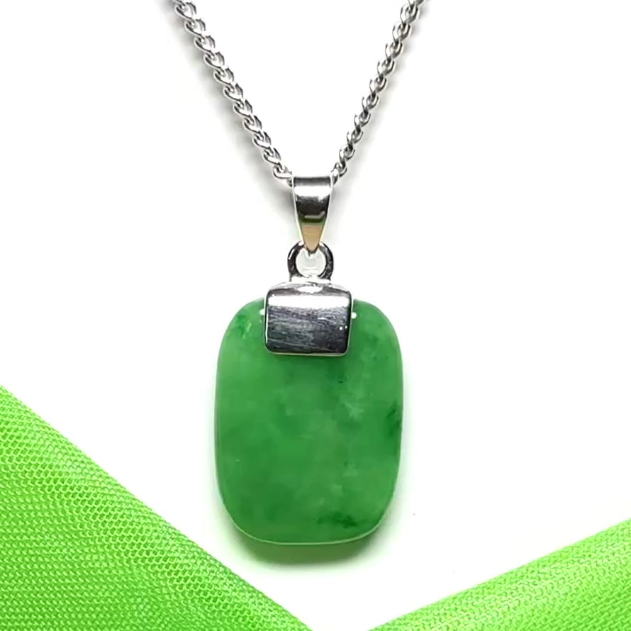 Sterling silver cushion shaped real green jade necklace, a beautiful and stunning pendant design