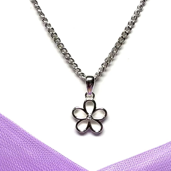 Diamond set necklace sterling silver open daisy shaped pendant