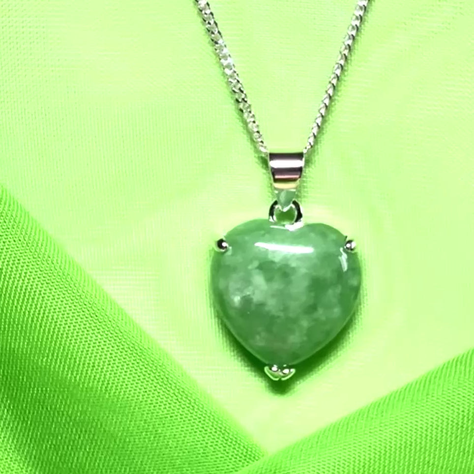 A_real_green_jade_pendant_heart_shaped_sterling_silver_an_eye_opening_design_necklace
