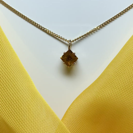 Video of yellow citrine yellow gold necklace square