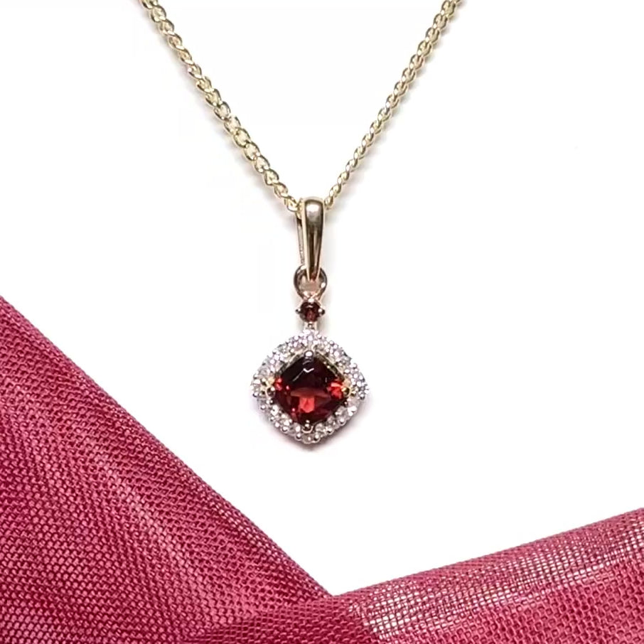 Red brown real garnet and diamond yellow gold cushion cluster necklace