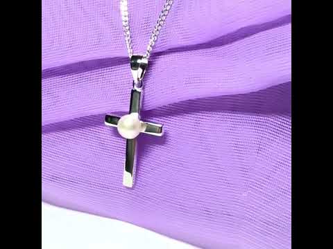 Cross necklace with a real freshwater pearl in the middle sterling silver including a chain