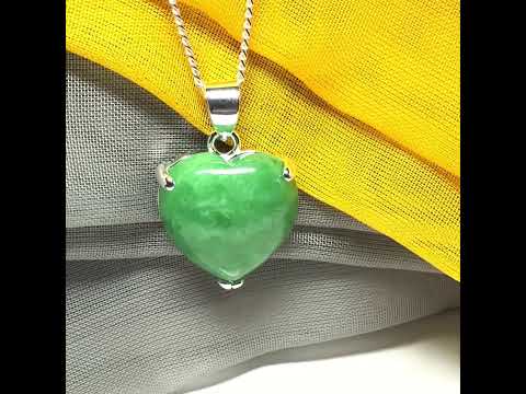 Video of a really beautiful real green jade necklace heart shaped sterling silver, a gorgeous pendant