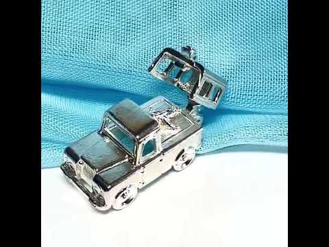 Sterling Silver Land Rover Solid Charm open with dogs in the back