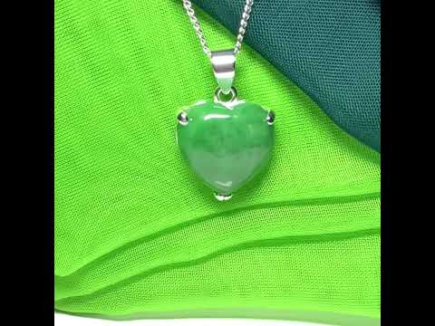 Beautiful real green jade necklace heart shaped sterling silver gorgeous pendant with chain