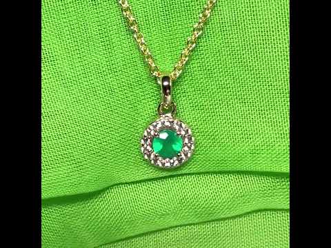 Round cluster round shaped necklace set with a real green agate stone sterling silver gilt including chain