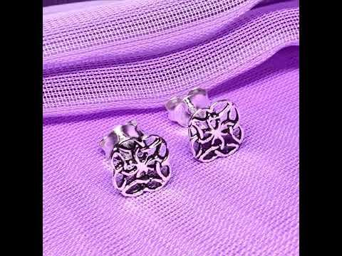 Pair of Sterling Silver Square Shaped Celtic Stud Earrings

Measuring 7 mm

A stunning pair of Celtic almost square shaped stud&nbsp;earrings 7 mm with butterfly fittings and are a perfect gift for an anniversary&nbsp;present, a birthday present or even a treat for yourself.

Coming complete with a lovely presentation box and with free delivery to the UK,

Made in shimmering 925 sterling silver

Sterling Silver Square Celtic Stud Earrings