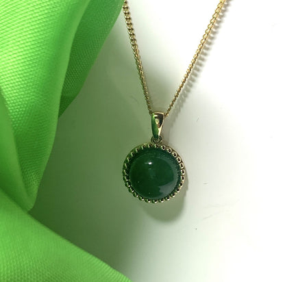 Round Green Jade Patterned Bobbled Necklace Yellow Gold Pendant