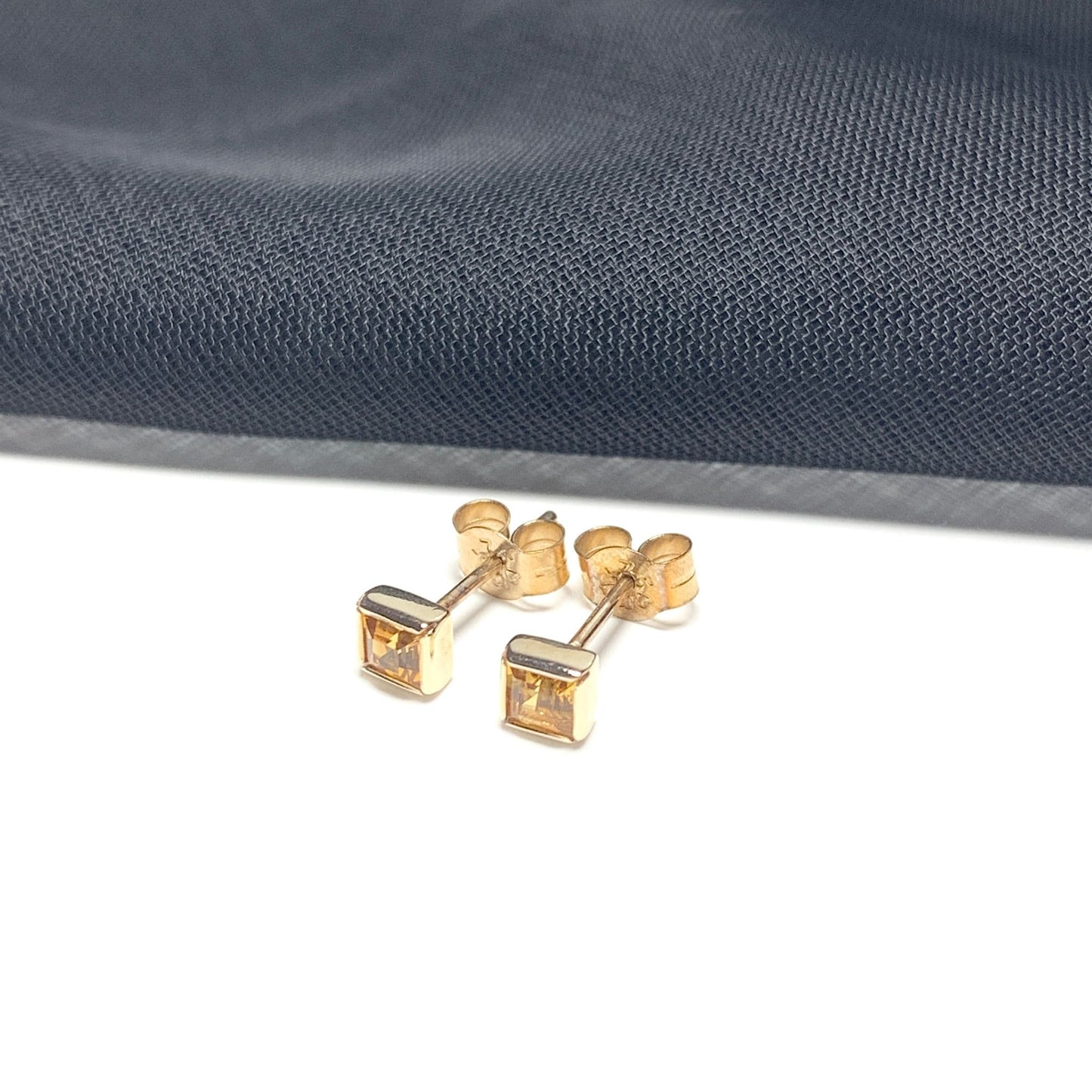 Small square dark yellow citrine gold earrings