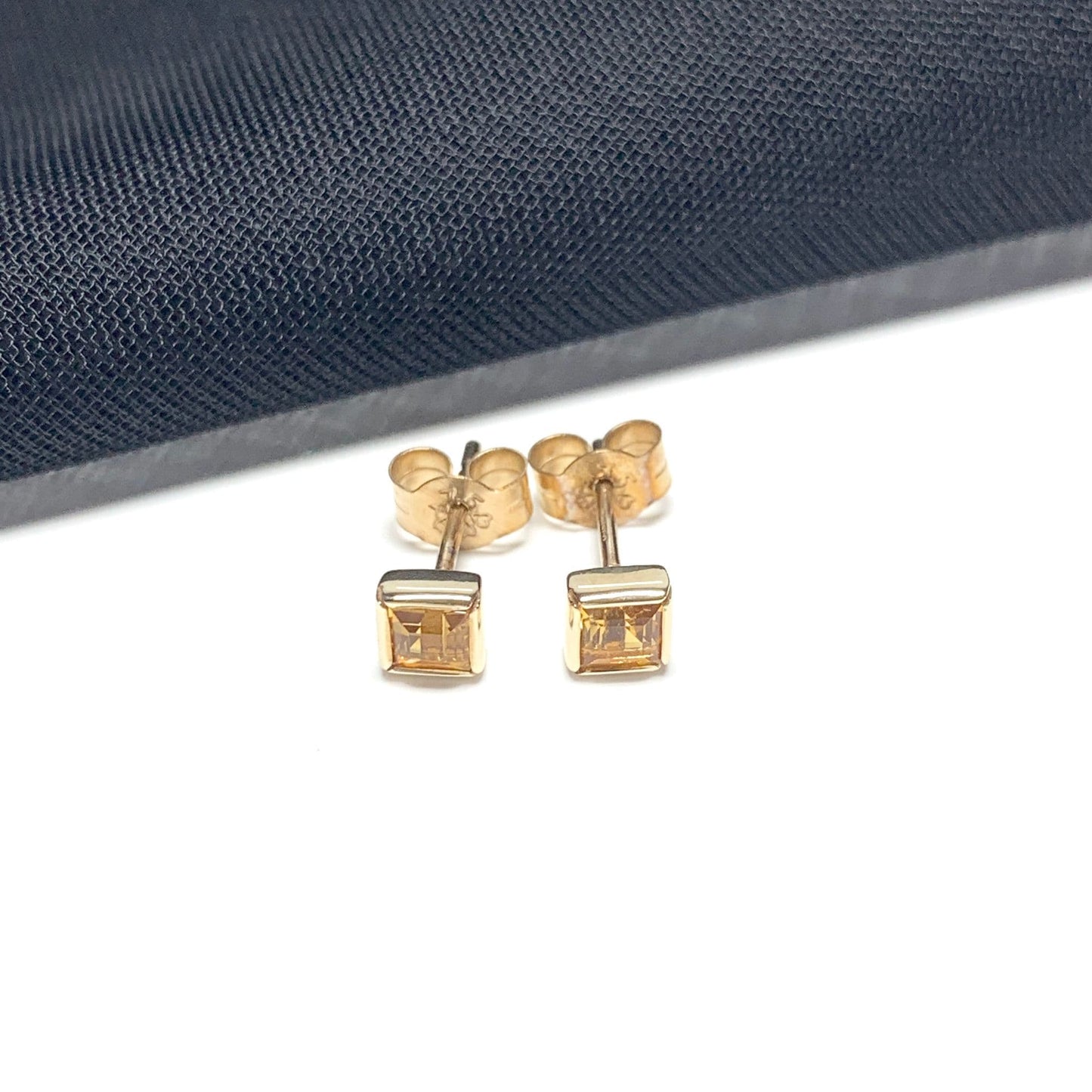 Small square dark yellow citrine gold earrings