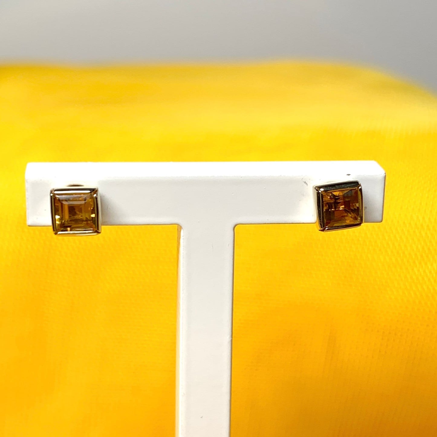 Small square dark yellow citrine gold earrings