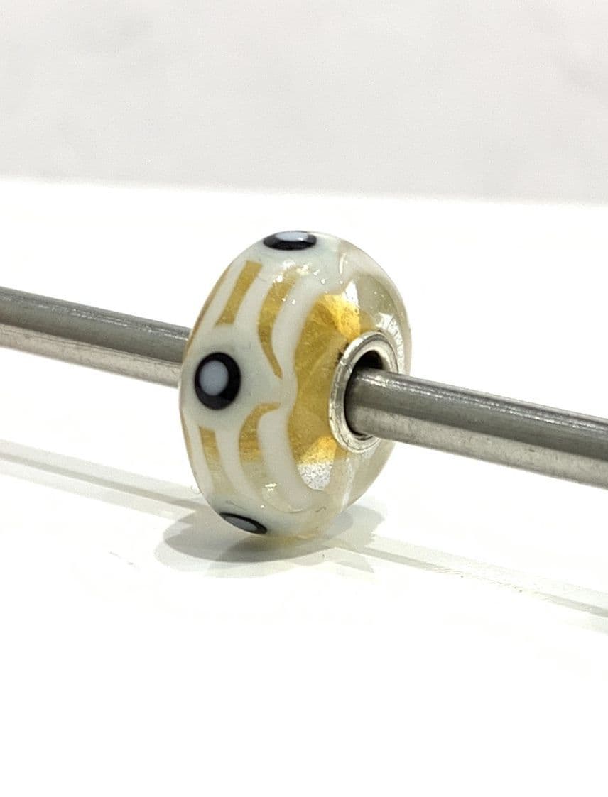 Trollbeads Unique White  And Clear Glass Bead