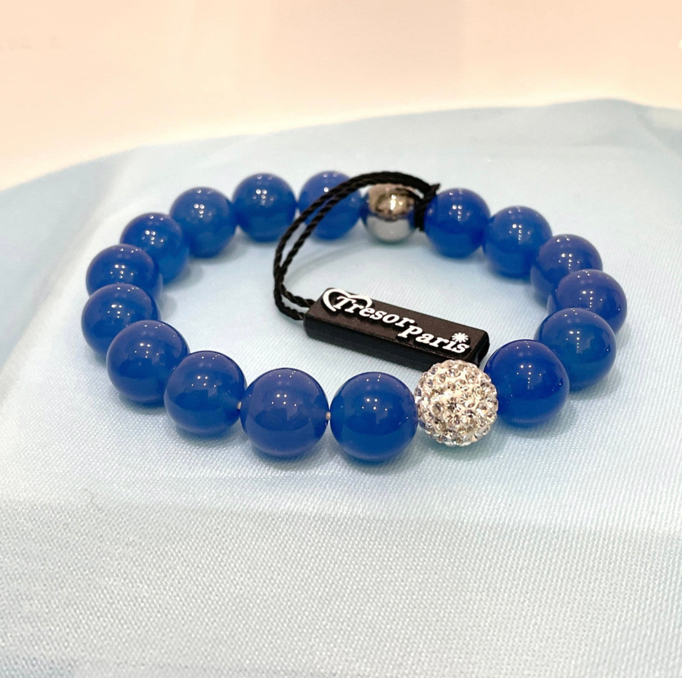 Tresor Paris 10mm Blue Agate Round Stretchy Bracelet – Sarah Beth