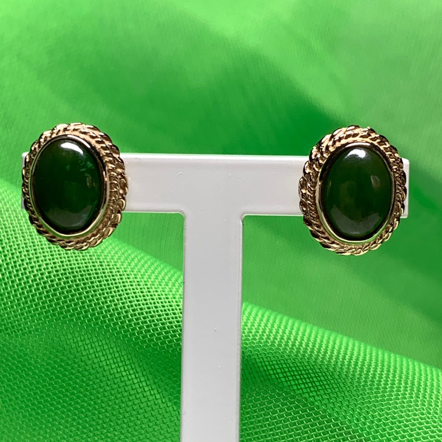 Green jade gold oval stud earrings