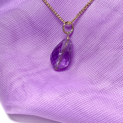 Small Tear Drop Yellow Gold Pear Shaped Amethyst Necklace Pendant