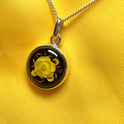 Sterling Silver Cameo Rose Round Amber Necklace