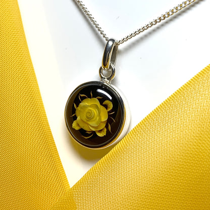 Sterling Silver Cameo Rose Round Amber Necklace