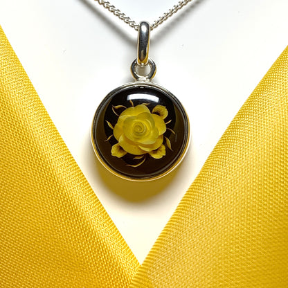 Sterling Silver Cameo Rose Round Amber Necklace