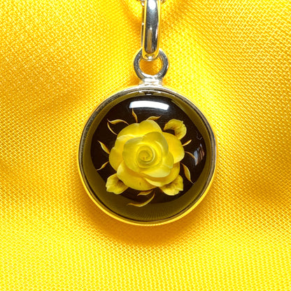 Sterling Silver Cameo Rose Round Amber Necklace