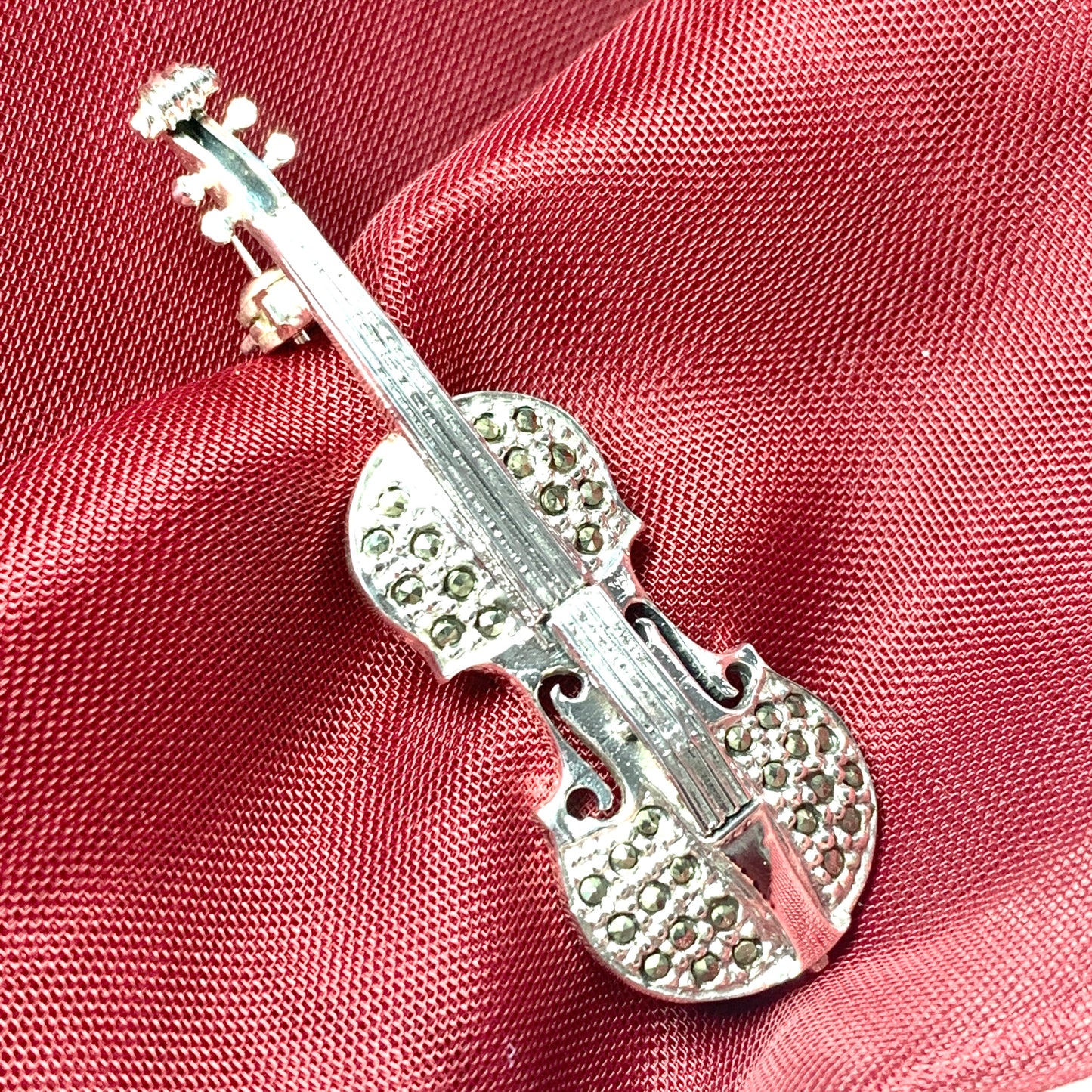 Treble violin marcasite sterling silver brooch