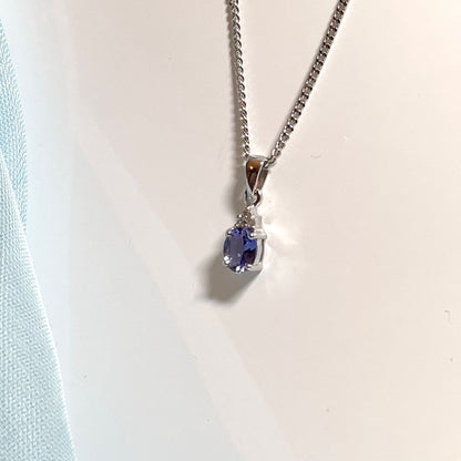 Oval Tanzanite And Diamond White Gold Necklace