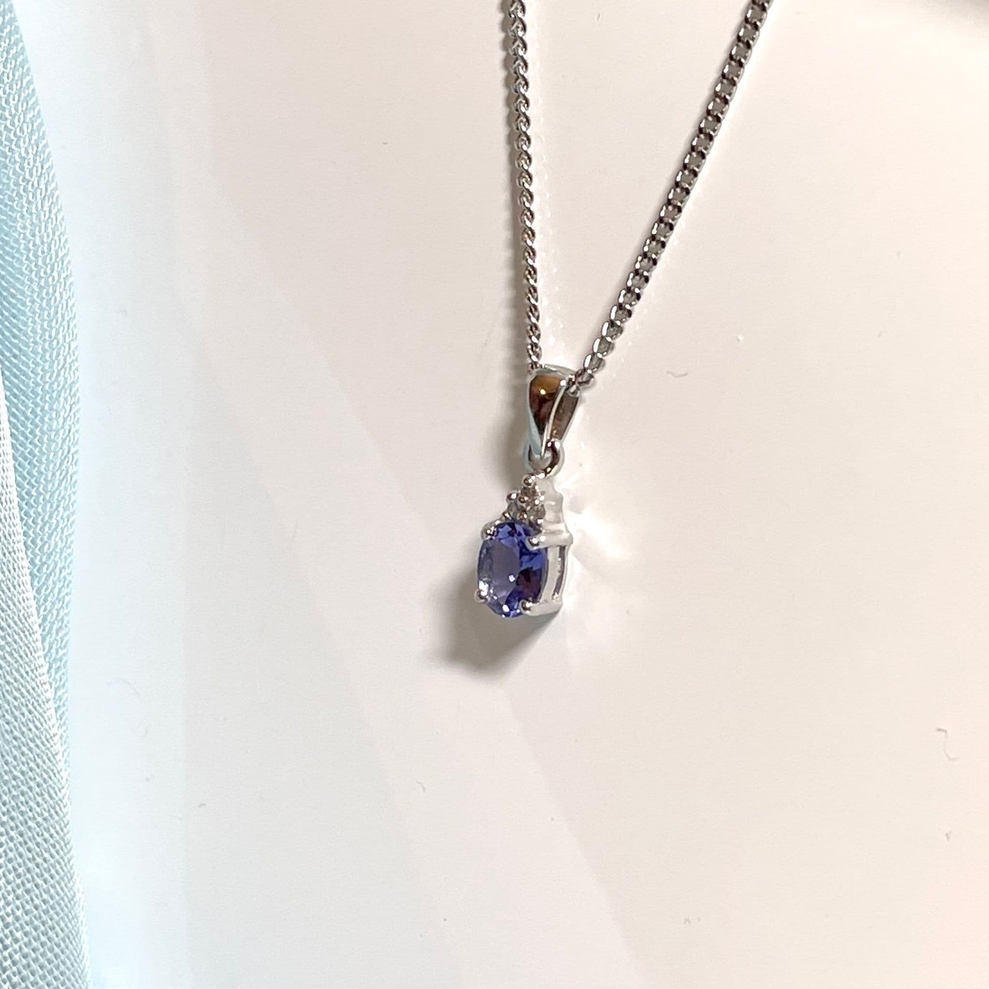 Oval Tanzanite And Diamond White Gold Necklace