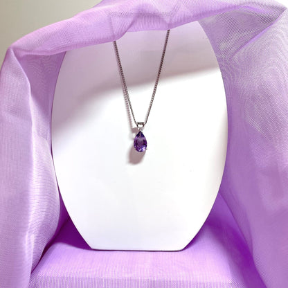 Pear shaped purple amethyst white gold necklace