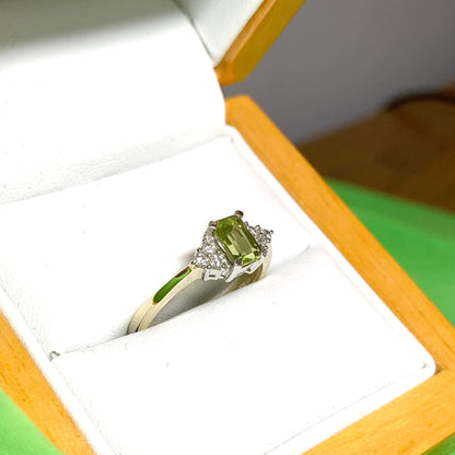 Diamond and peridot dress cocktail ring