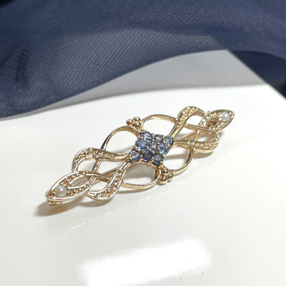 Sapphire and Cultured Pearl Brooch Gold