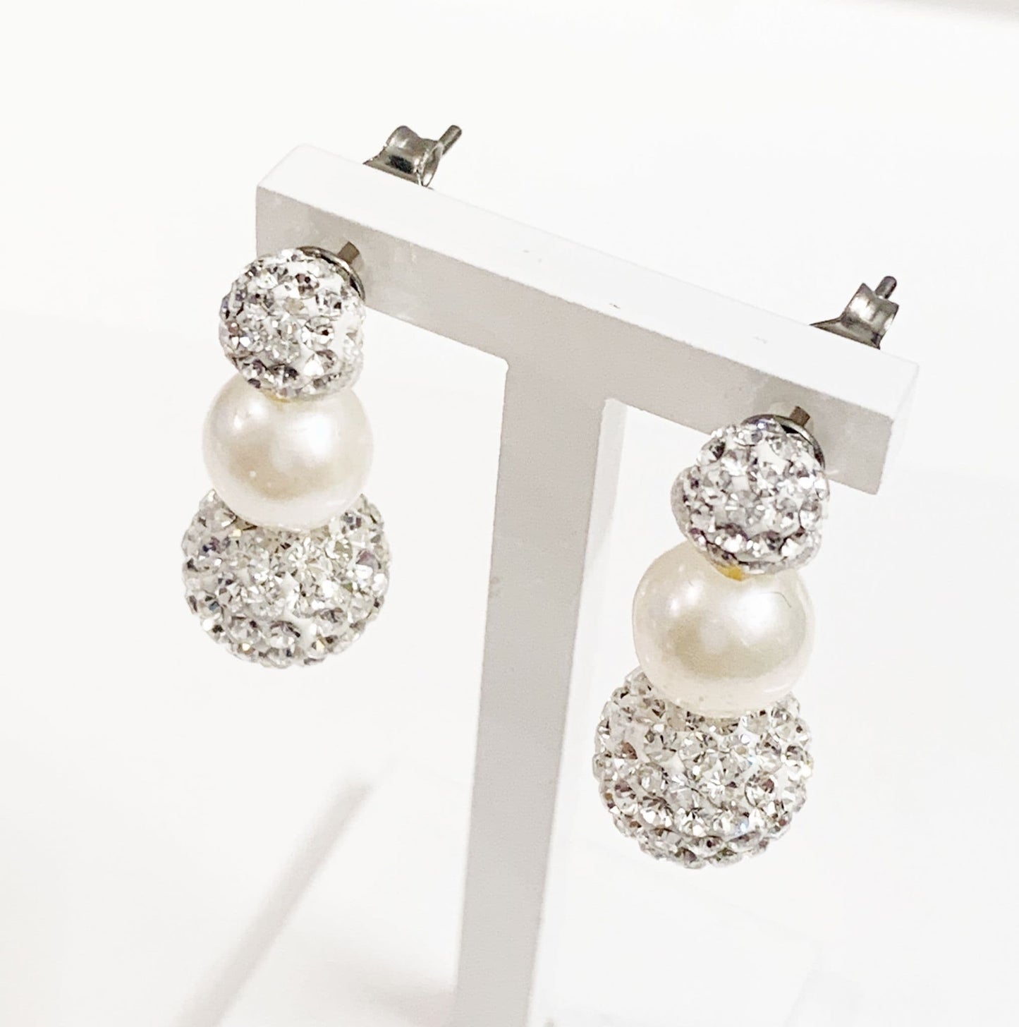 Tresor Paris White and Pearl Stud Earrings